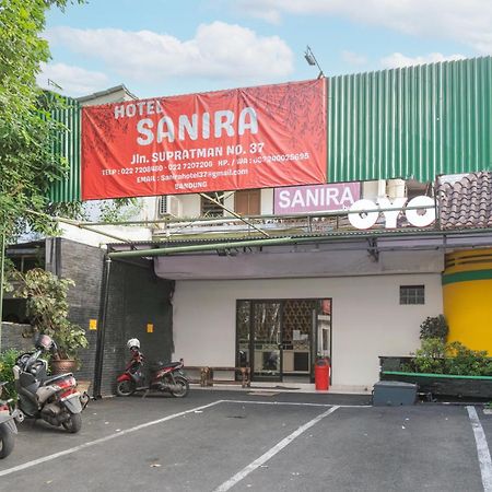 Collection O Hotel Sanira Bandung Exterior photo